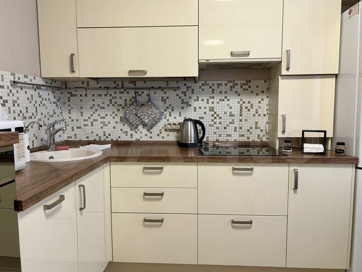 2-к. квартира, 60 м², 18/25 эт.