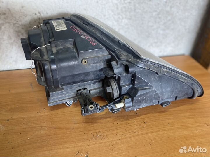 Фара левая Porsche Cayenne 955 ксенон оригинал