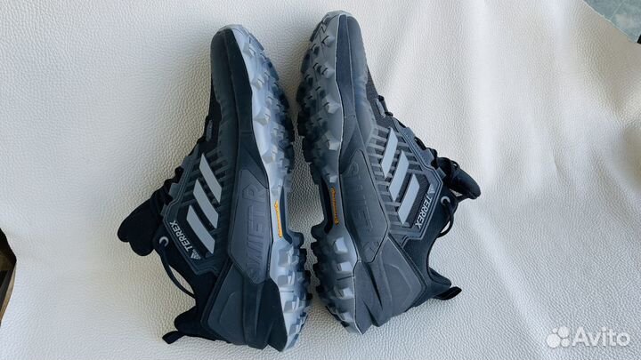 Кроссовки adidas terrex swift R3 gore-TEX