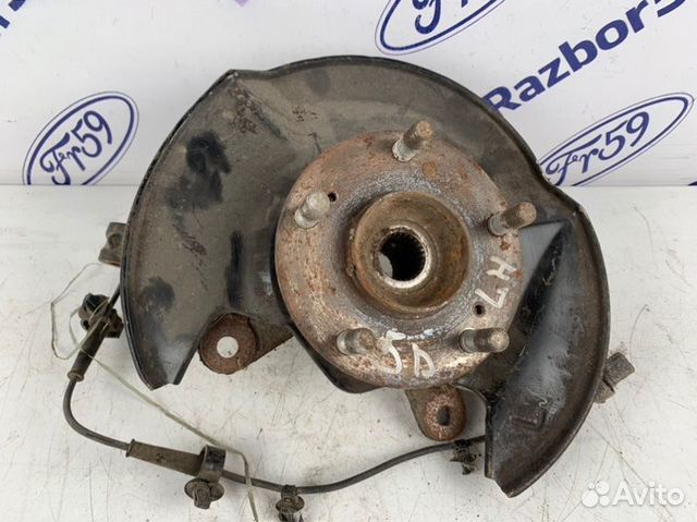 Кулак поворотный передний левый Honda Civic 5D FK1