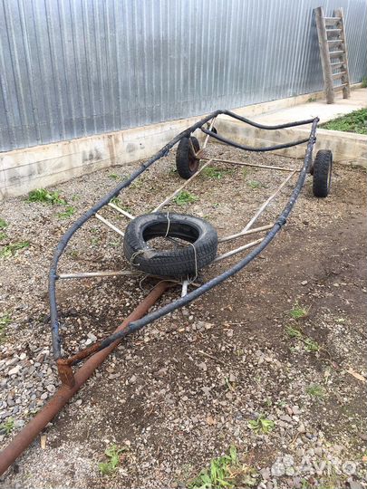 Лодочный прицеп стояночный