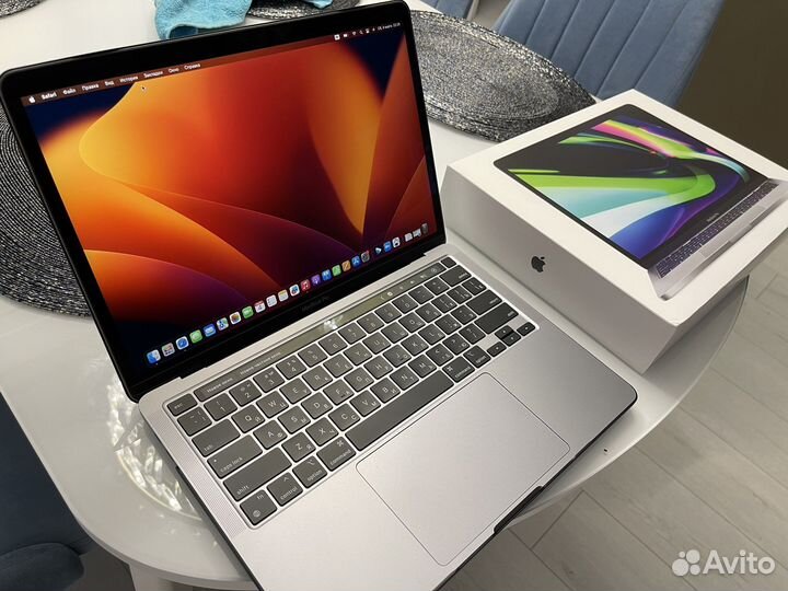 Apple MacBook Pro 13 2022 M2