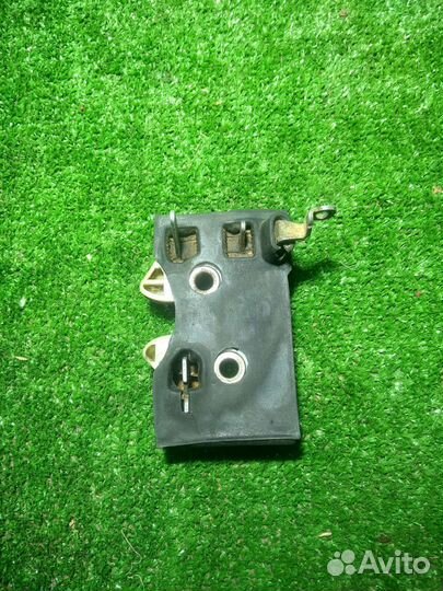 Замок передней левой двери Audi 80 b3