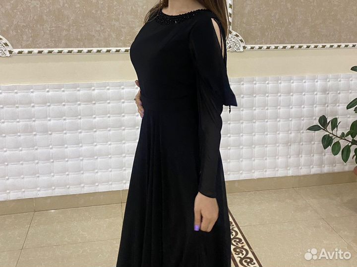 Вечернее платье