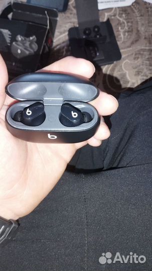 Беспроводные наушники beats studio buds airpods