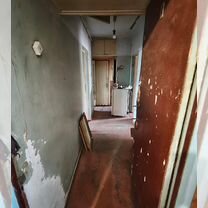 3-к. квартира, 65 м², 1/2 эт.