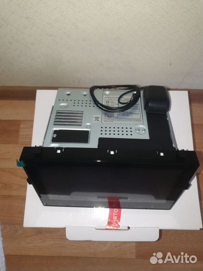 Магнитола Яндекс для Outlander III