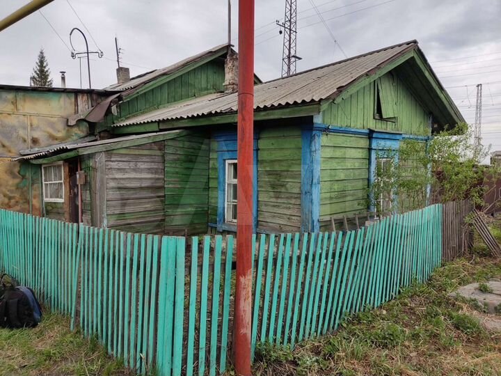 Дом 26,6 м² на участке 2 сот.