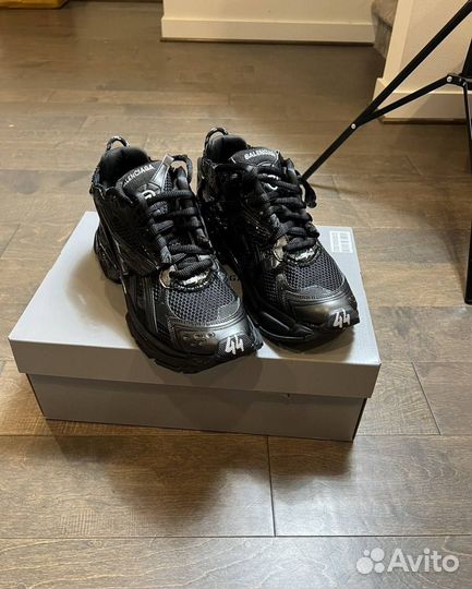 Balenciaga runner оригинал