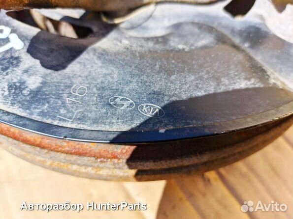 Кулак поворотный левый Kia Sportage 4 рест дорест