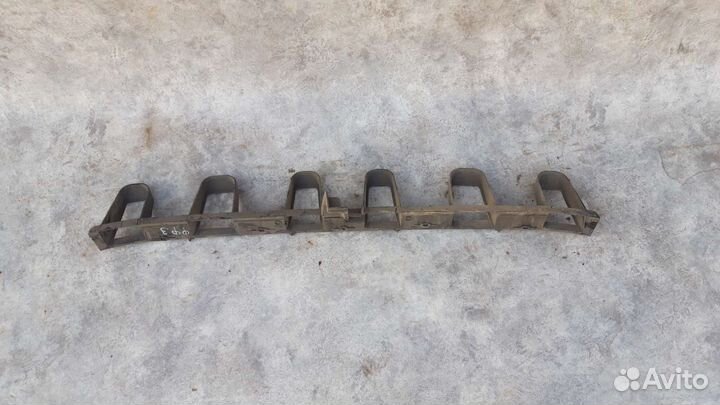 Кронштейн заднего бампера Форд Фокус 3 седан