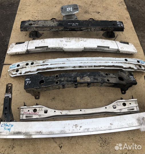 Усилитель бампера