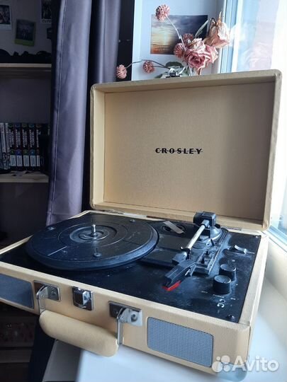 Виниловый проигрыватель crosley