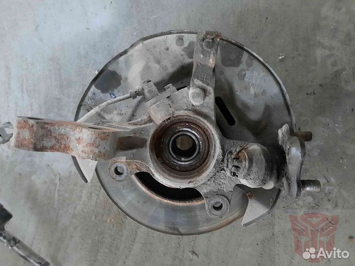 Кулак со ступицей передний BYD F3 2007г