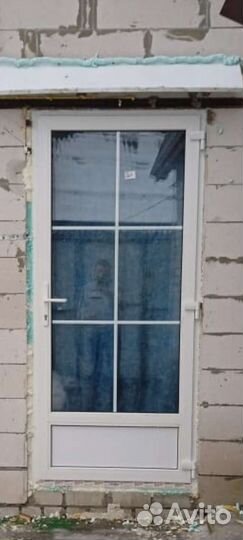 Дверь пластиковая новая 2050на950мм