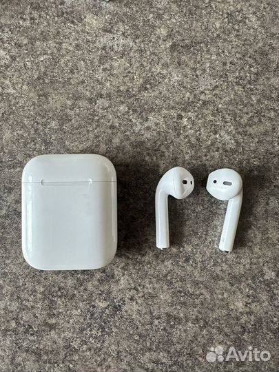 Беспроводные наушники apple airpods