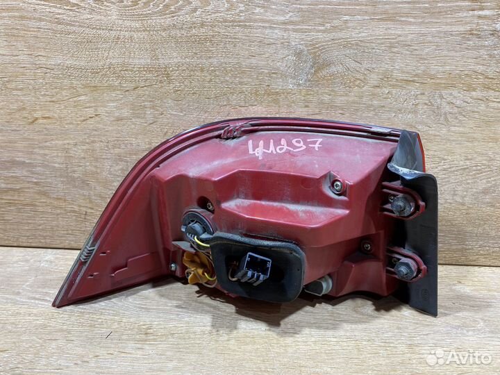 Фонарь задний правый VW Passat B7 Арт. 110047