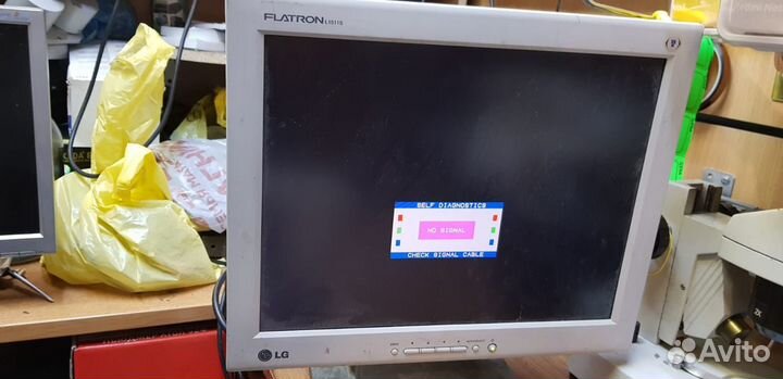 Монитор LG Flatron L1511S
