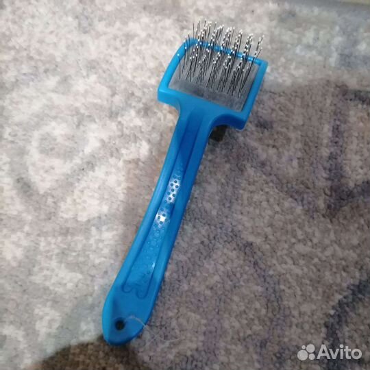 Расчёска для вычесывания кошки