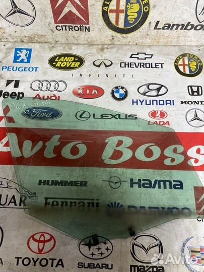 Стекло двери переднее правое Peugeot 408 седан