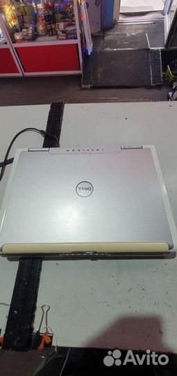 Ноутбук с 17 экраном dell pp14L с сзу