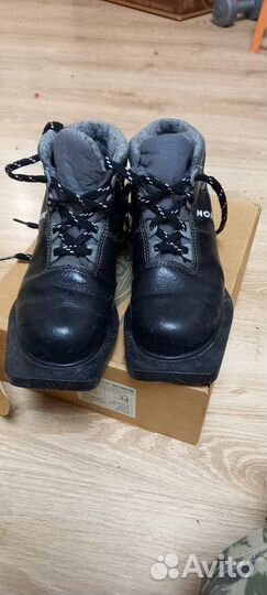 Лыжные ботинки 34 размер
