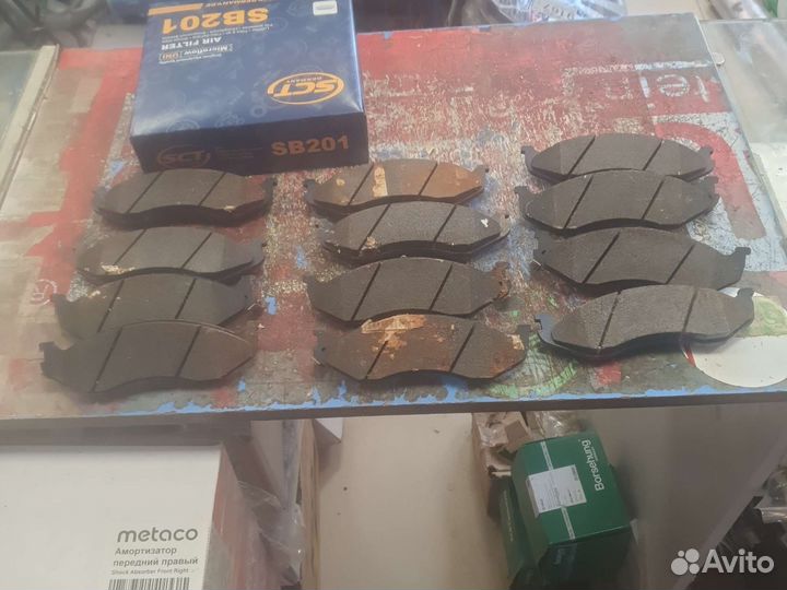 Колодки перед новые ориг Kia Carnival 99-05