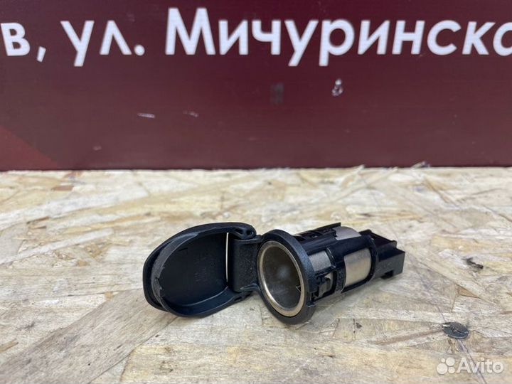 Розетка LADA X-Ray