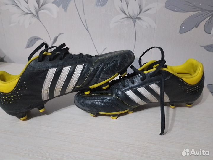 Бутсы футбольные Adidas 11 nova