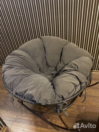 Плетёное кресло-качалка ручной работы