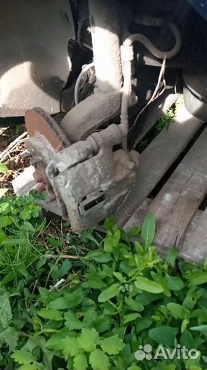 Суппорт передний правый Ford Escort 6