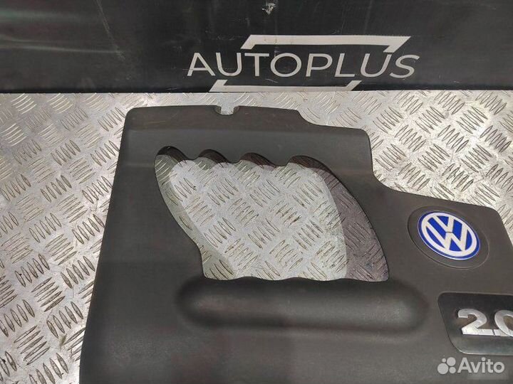 Накладка двигателя Volkswagen Jetta 4 2.0