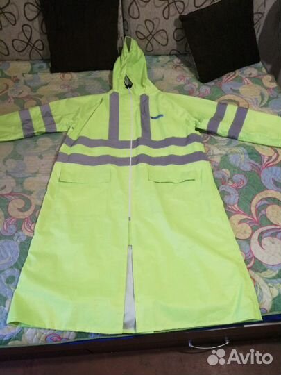 Плащь непромокаемый