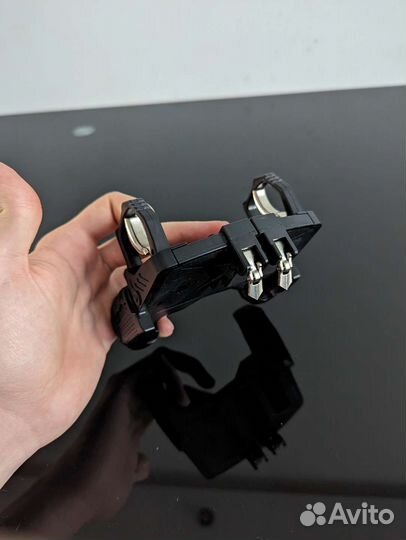 Геймпад с триггерами для телефона