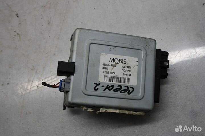 Блок электронный KIA ceed II 2012-2018