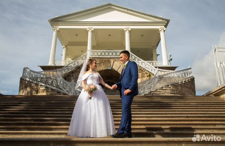 Свадебный фотограф на свадьбу и праздник видеограф