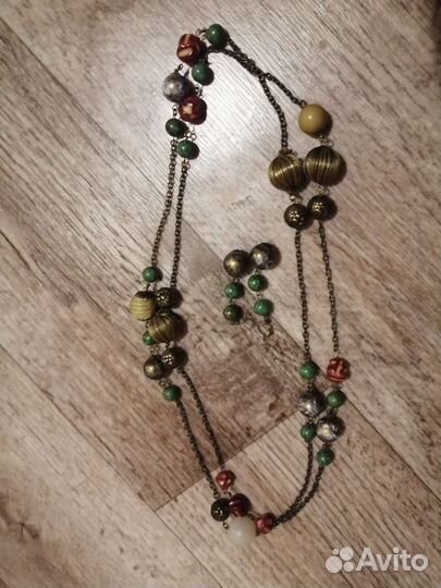 Бусы и браслеты