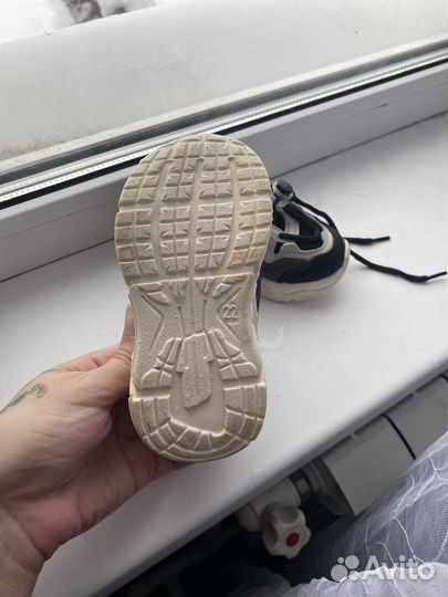 Кроссовки детские 22 размер