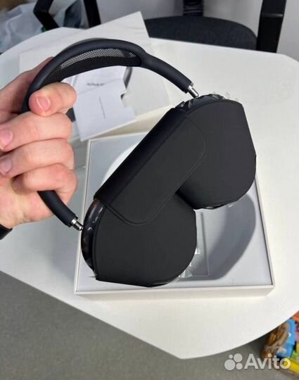 AirPods Max Top 2024