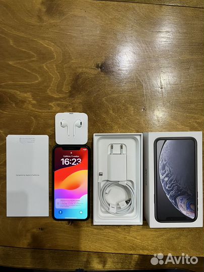 iPhone Xr, 64 ГБ