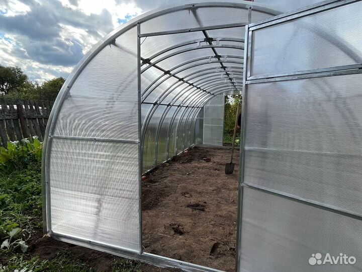 Теплицы прямостенные