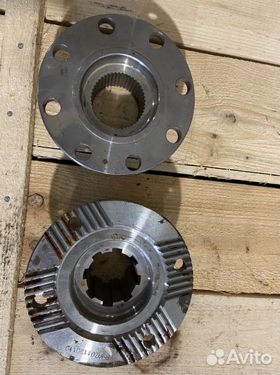 Фланец хвостовика редуктора Howo rhaz91120110