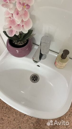 Раковина с тумбой