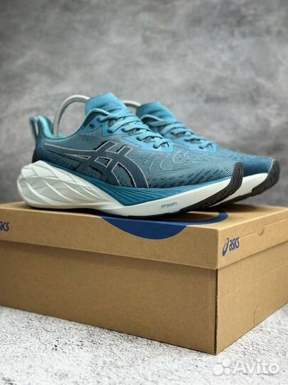 Кроссовки Asics Novablast