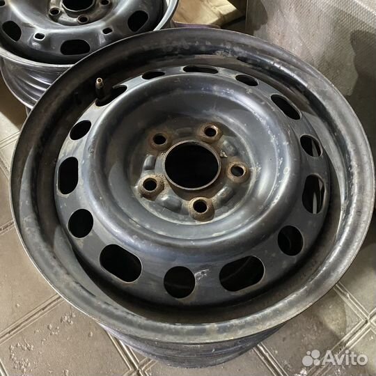 Три немецких диска KFZ R15 (5x114.3)