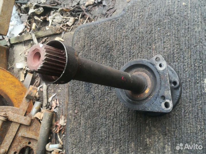 Промежуточный вал правого привода transporter T4