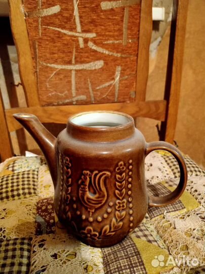 Продаю чайник и кувшины