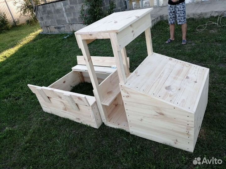 Песочница трансформер, в виде автомобиля