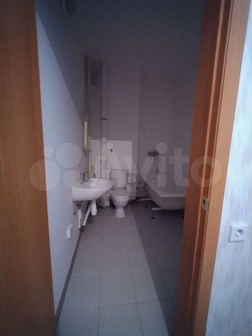 2-к. квартира, 48 м², 4/10 эт.