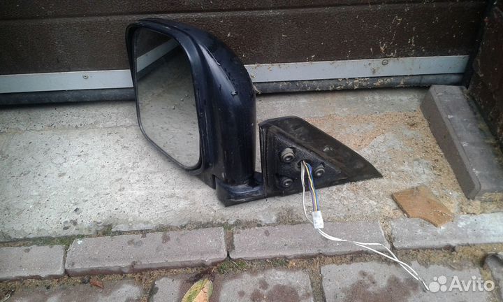Зеркало боковое левое Mitsubishi Challenger